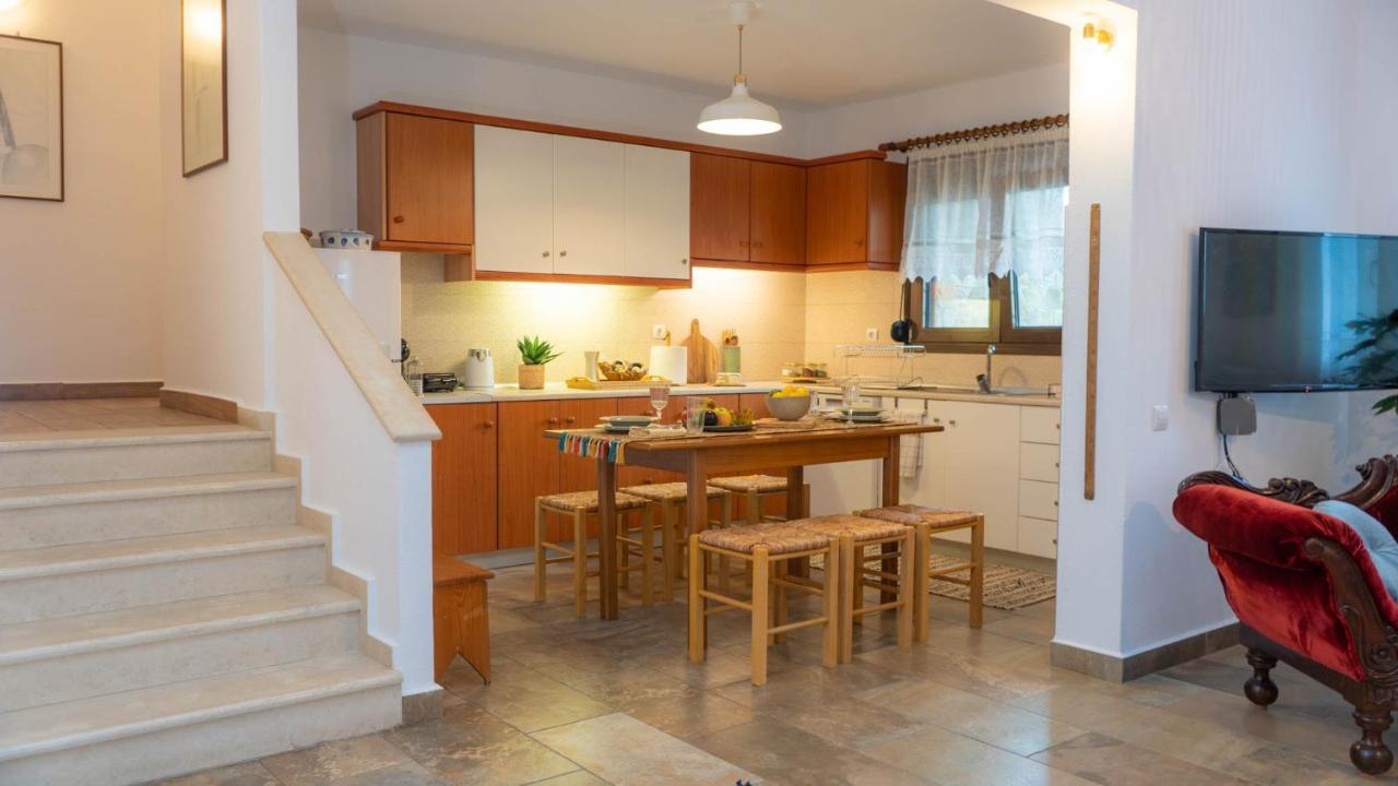 Postmans Apartment Under Meteora Kalampáka Ngoại thất bức ảnh